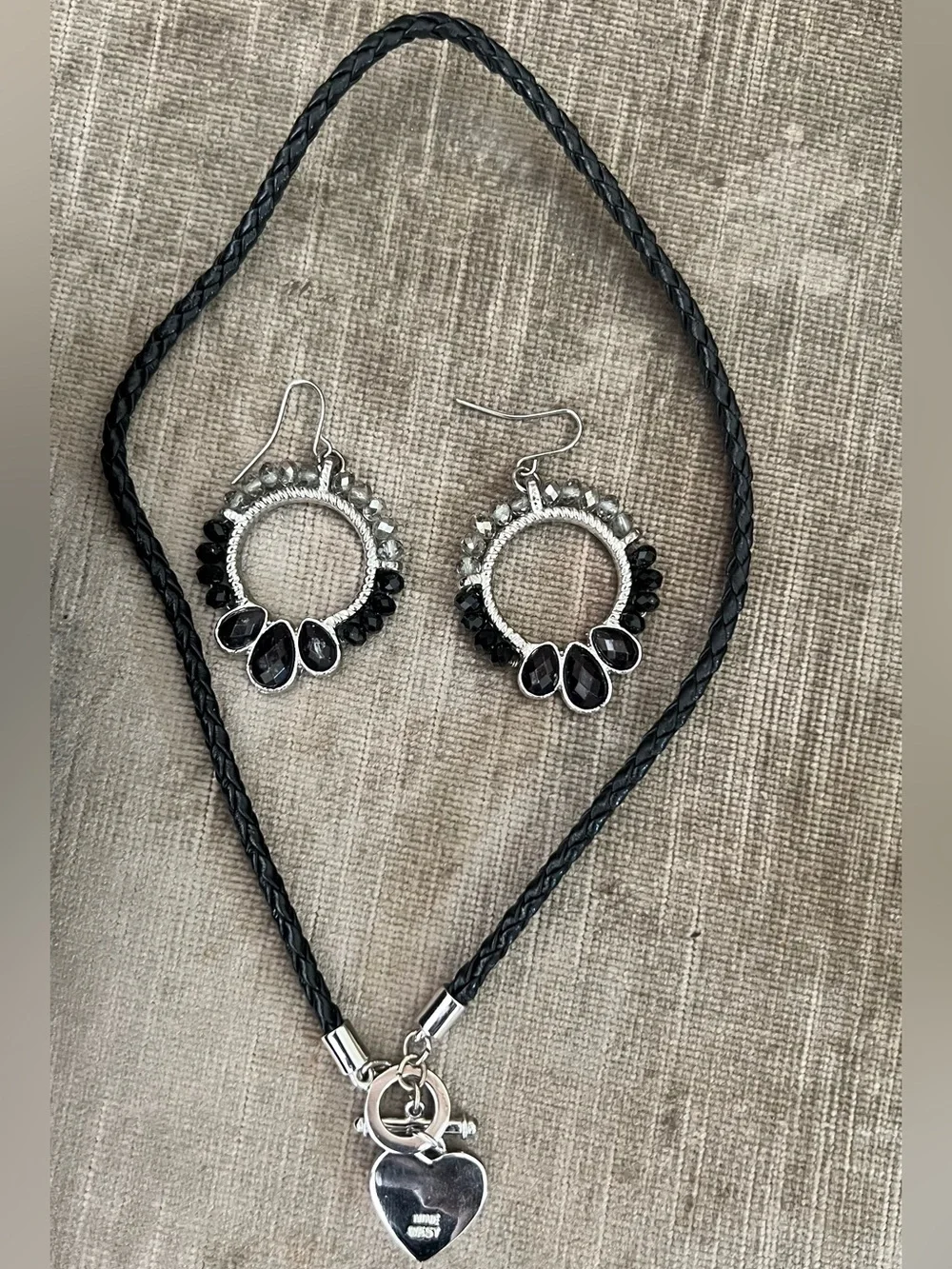 Nine West Necklace Silver & Black & Teardrop Hoop Earrings